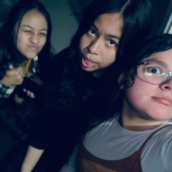 Meet your Posher, Anayeli - Picture 10 of 12